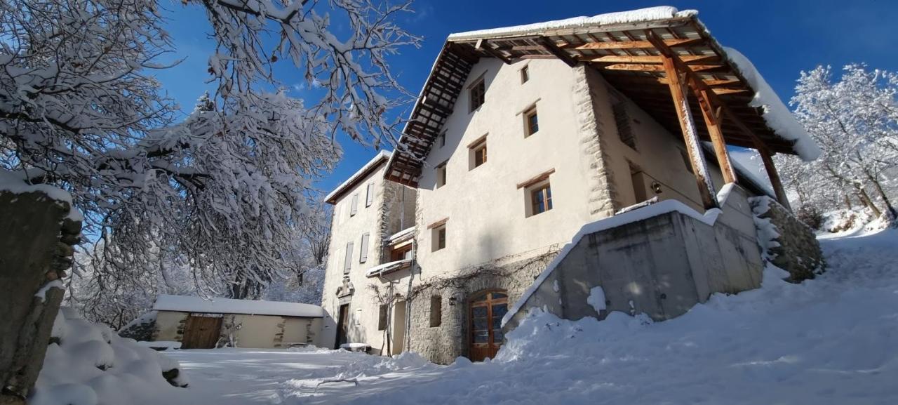 Bed and Breakfast Maison Cimarron à Châteauroux-les-Alpes Extérieur photo